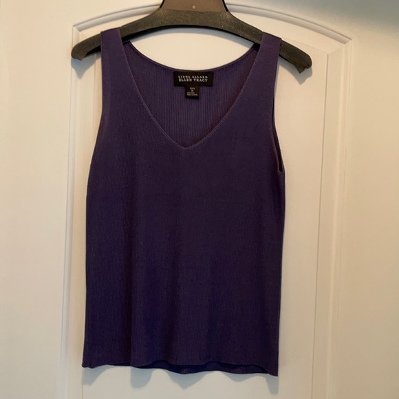 🌺Women’s sweater tank top - Picture 1 of 3